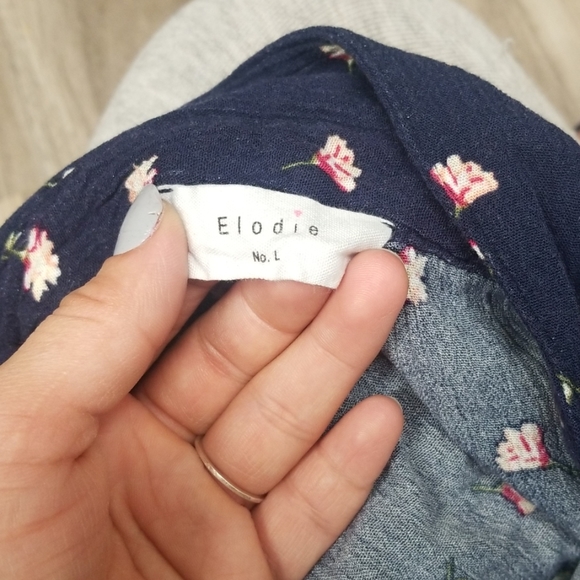 Top - Picture 3 of 3